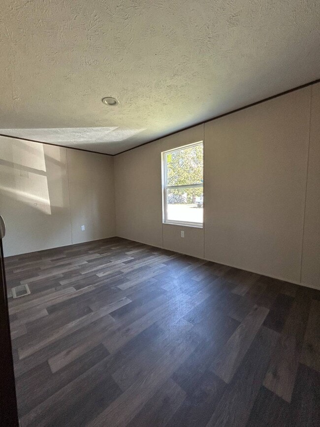 Building Photo - 87 Harvest Cir
