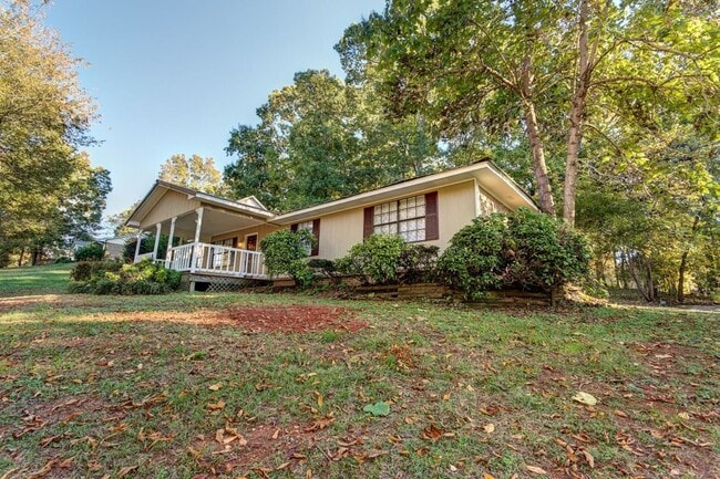 Building Photo - Great 3 Bed 2 Bath House for Rent/ Trussvi...