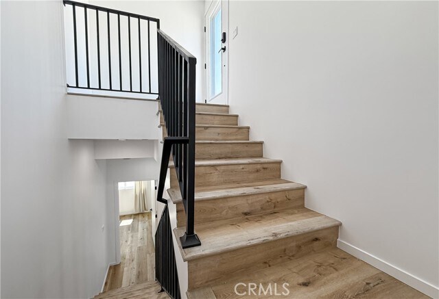 Building Photo - 121 S Coronado St