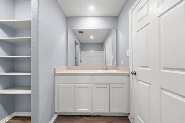 Building Photo - 32510 Orchard Haze Dr
