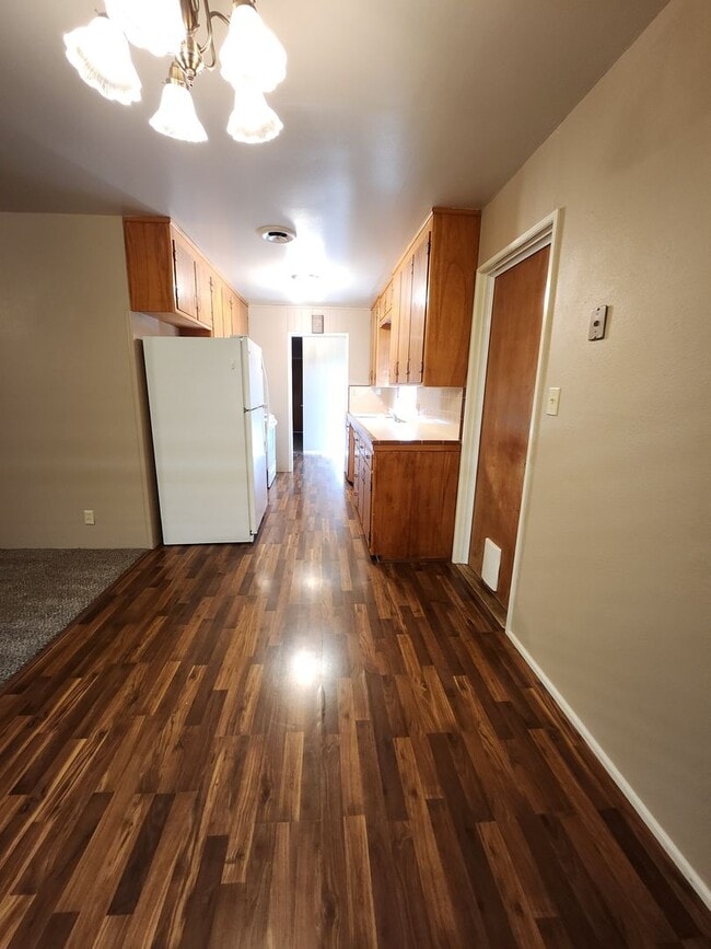 Building Photo - 2205 Monticello Ave