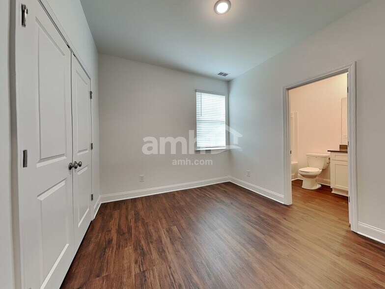 Building Photo - 846 Whatley Mill Cir SE