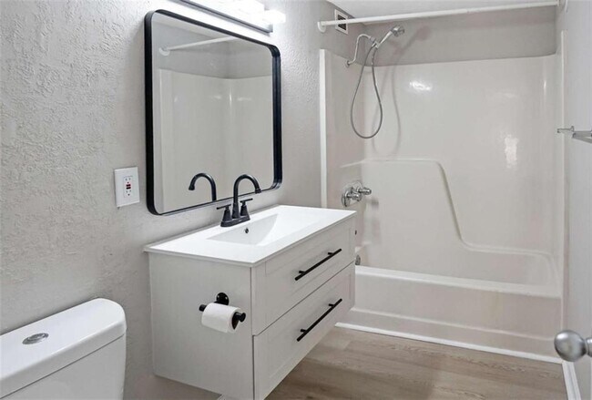 Building Photo - 375 Ralph McGill Blvd NE