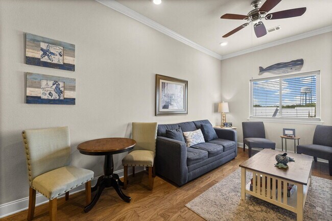Building Photo - 732 Scenic Gulf Dr