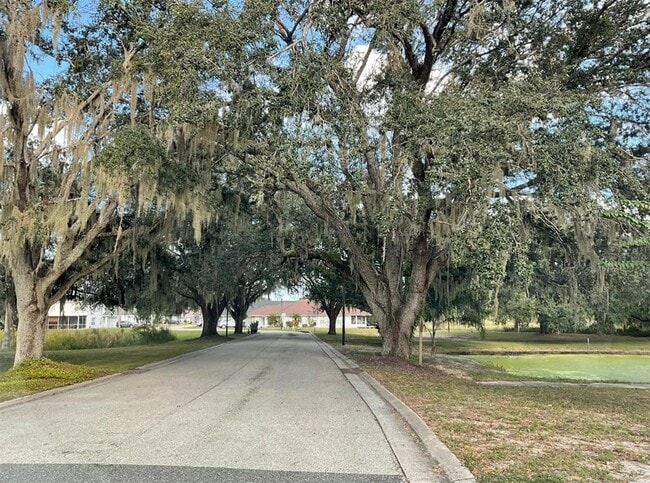 Building Photo - 132 Golf Aire Blvd