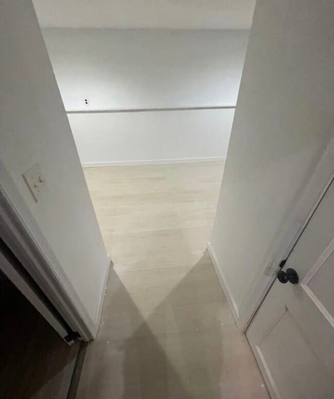 Building Photo - 100 Talisman Ct