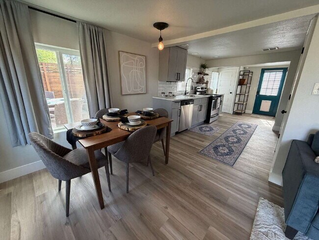 Building Photo - $2,345.95 with $300 Off The First Month's Rent, 2 Beds - 1 Bath, Single Family Home in Englewood ...