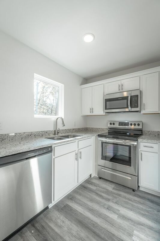 Building Photo - 73 Shallowford Rd