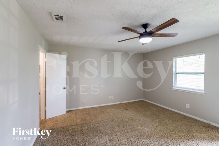 Building Photo - 25603 Pecan Valley Cir