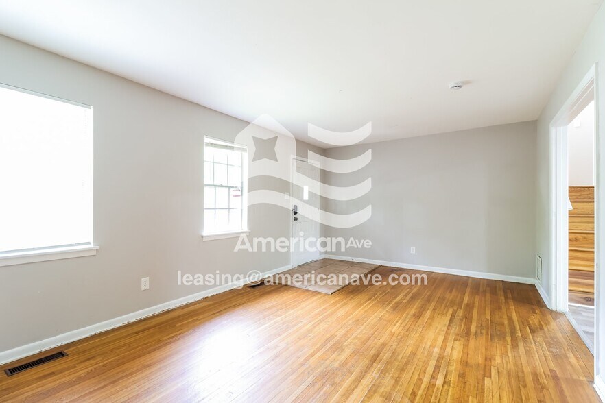 Building Photo - 2 Regency Ct