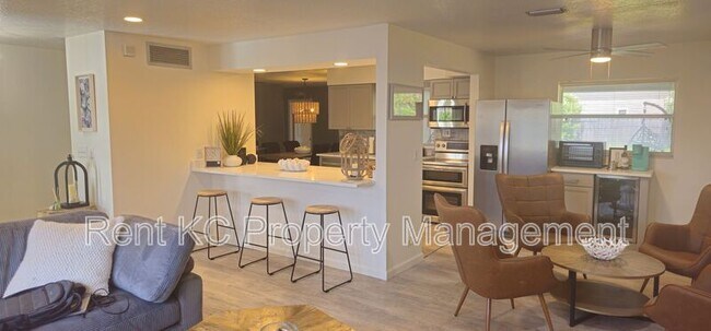 Building Photo - 589 Coconut St