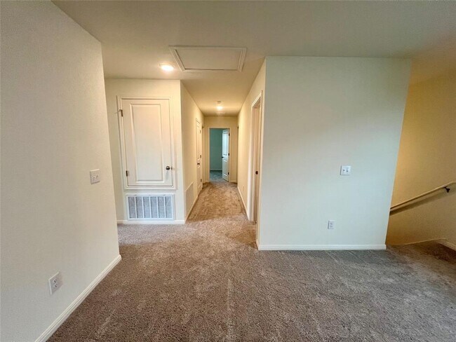 Building Photo - 509 Lagoon Dr