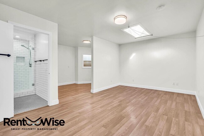 Building Photo - 4525-4529 Irving St. SF