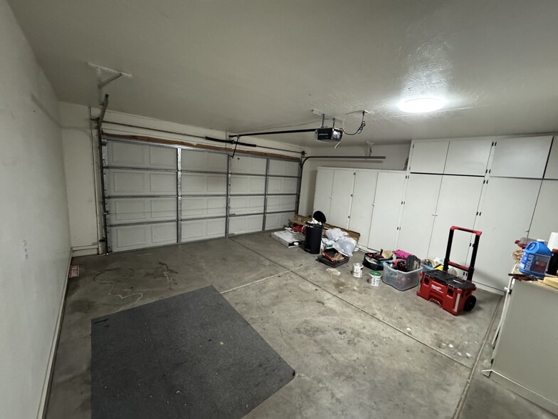 Building Photo - 4525 E Princeton Ave