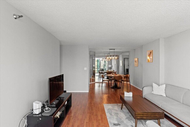 Primary Photo - 2 bedroom in Chicago IL 60601