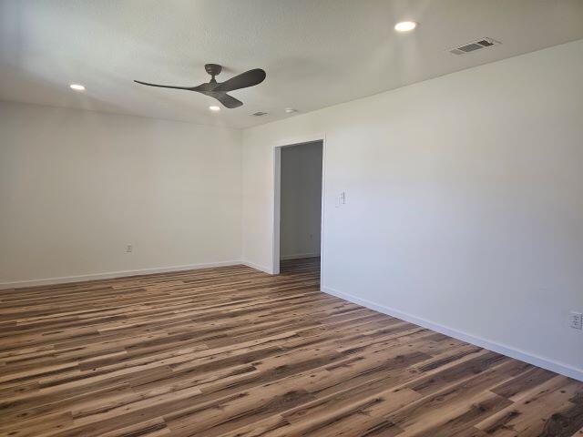 Building Photo - 600 Burgundy Ln