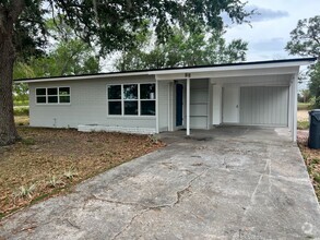 Building Photo - 3 Bedroom 1 Bathroom Single Family Home