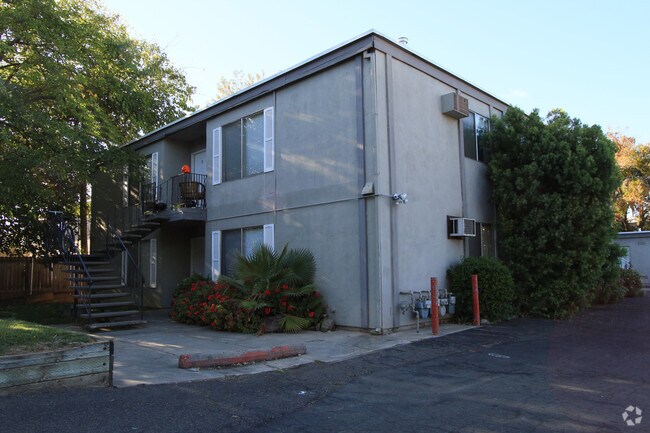 Building Photo - Edison Court