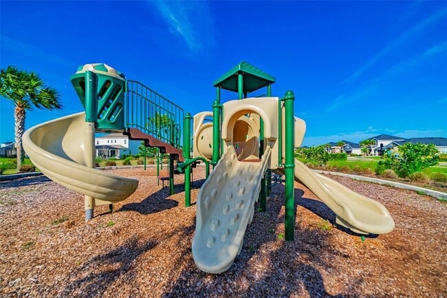 Building Photo - 34087 Astoria Cir