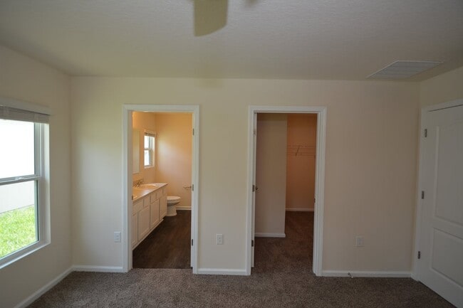 Building Photo - 664 Grand Reserve Dr