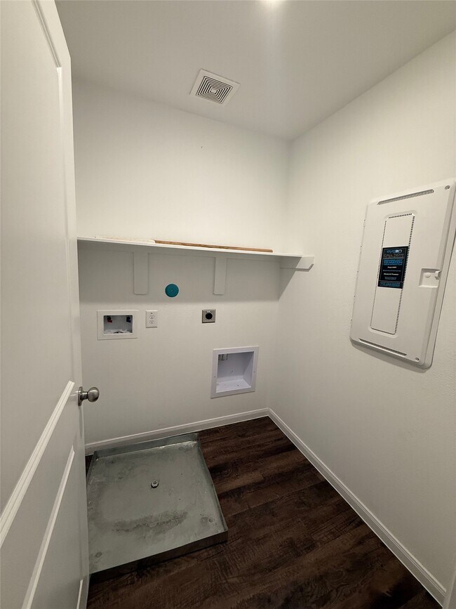 Building Photo - 17907 Baleage Ln