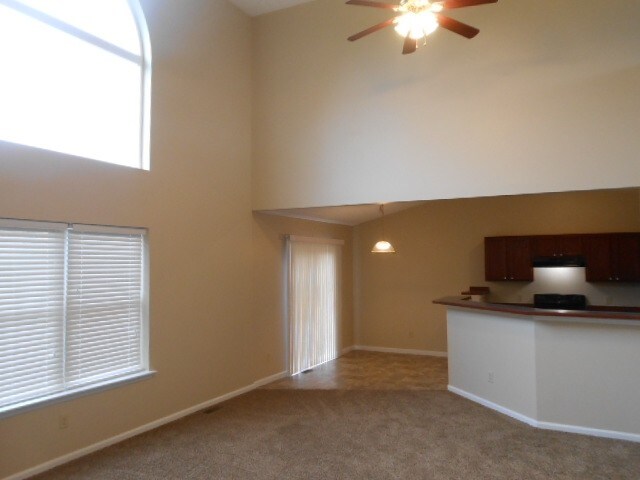 Building Photo - 1713 Convair Dr
