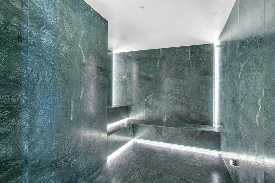 Building Photo - 1400 Biscayne Blvd