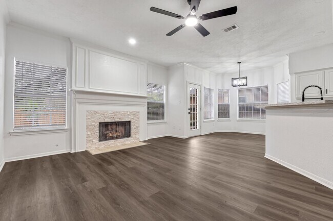 Building Photo - 1502 Mabry Mill Rd