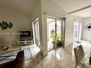 Building Photo - 1542 Springside Dr