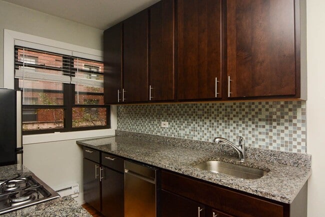 Building Photo - 2907 N Mildred Ave