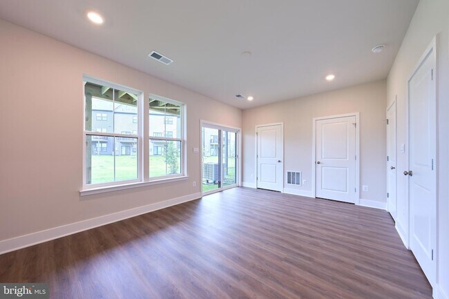 Building Photo - 11323 Hypatia Lp