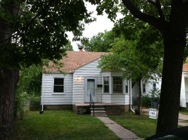 Building Photo - 7551 Chalmers Ave