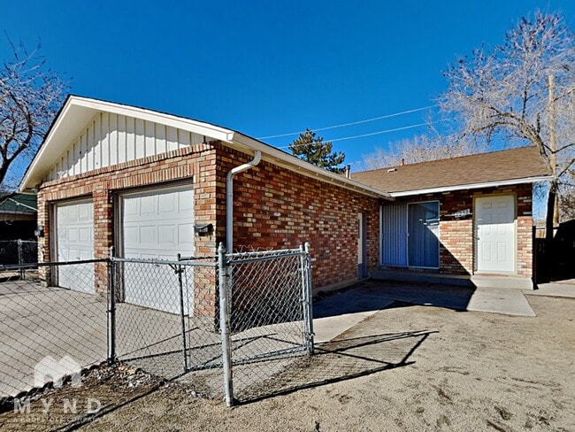 Building Photo - 1277 Arnold Dr