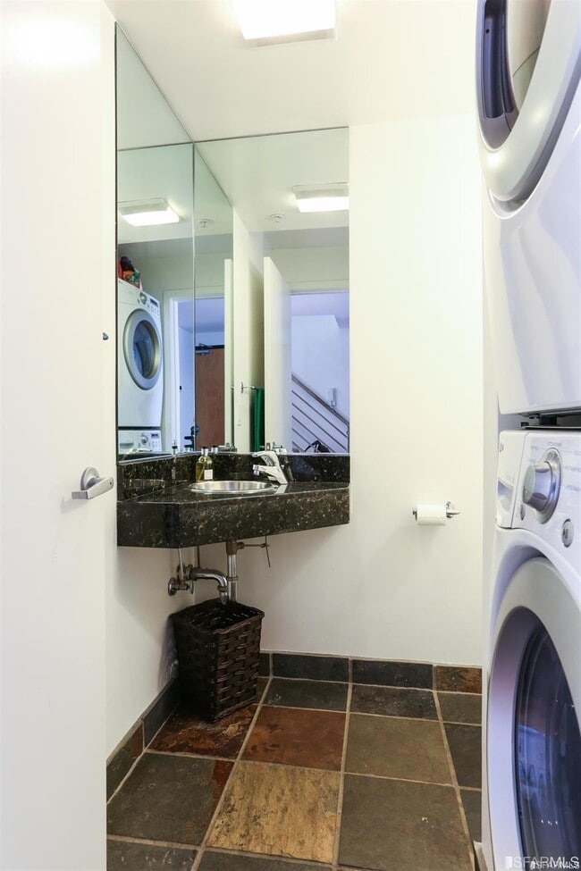 Building Photo - 468 Tehama St