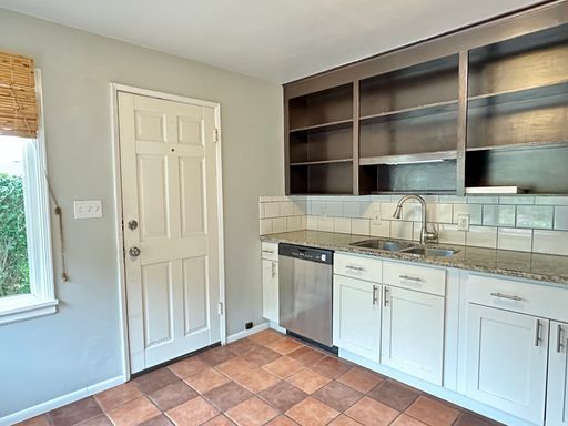 Building Photo - Beautiful 3 Bedroom home in desirable Ball...