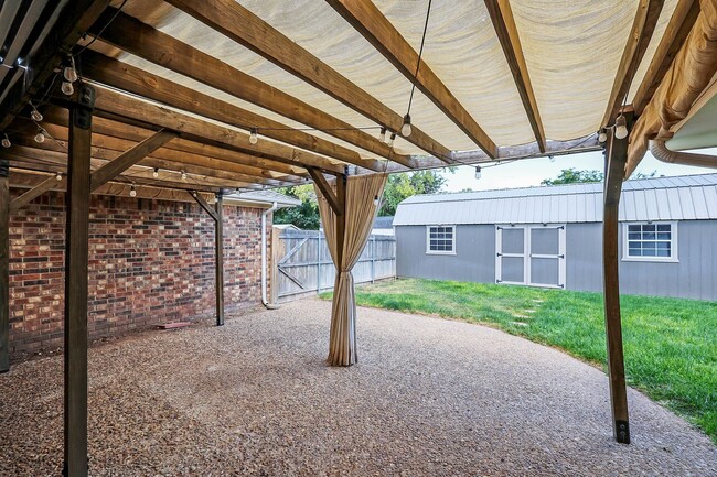 Building Photo - 3537 Tripp Ave