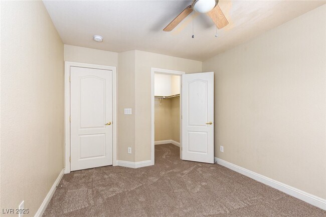 Building Photo - 9029 Mossy Hollow Ave