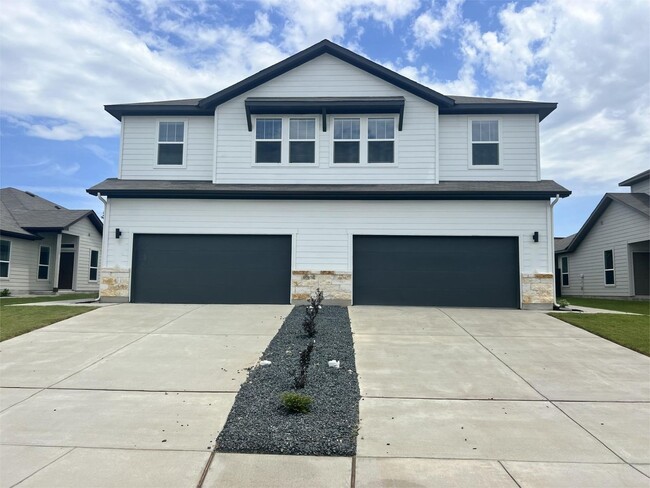 Primary Photo - Stunning 4x2.5 Luxury Duplex in Buda, TX!