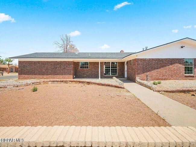 Building Photo - 11301 Tom Ulozas Dr