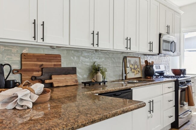 Building Photo - Full Remodeled Single-Level Home in San Rafael