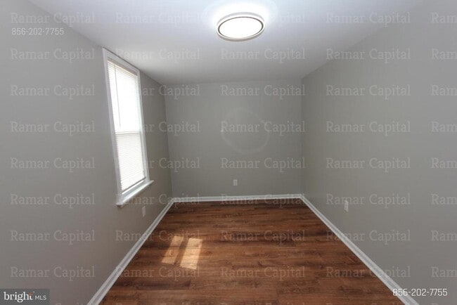 Building Photo - 1123 Cambridge St