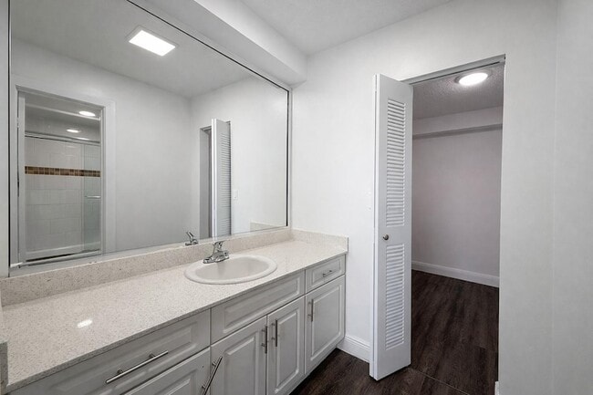 Building Photo - 17350 NW 68th Ave