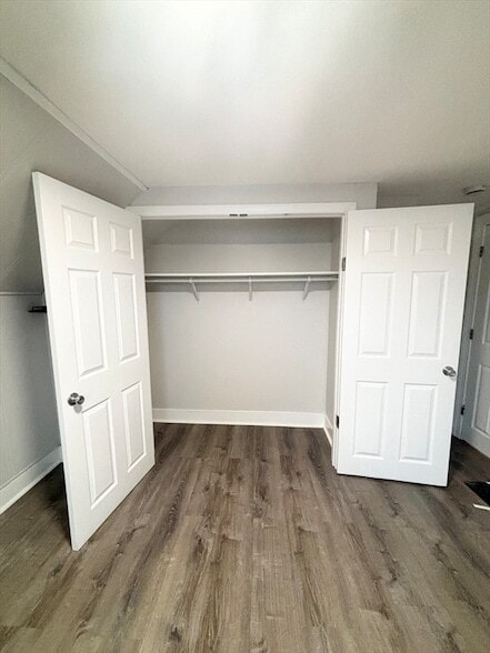 Building Photo - 11 Byron St