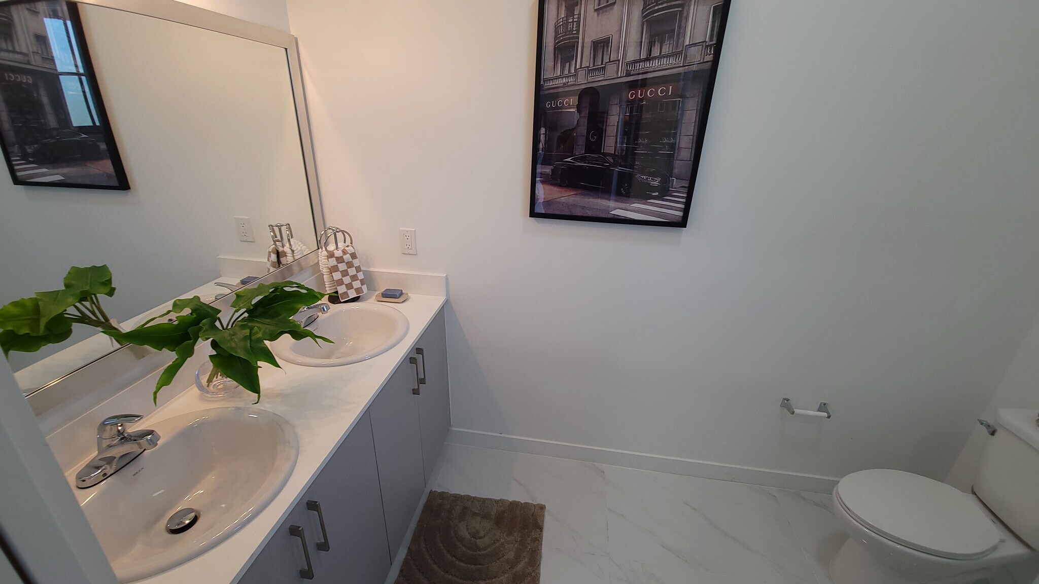 Building Photo - 441 E 23rd St