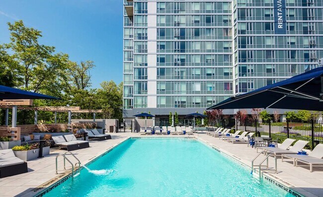 Building Photo - 1524 Sheepshead Bay Rd