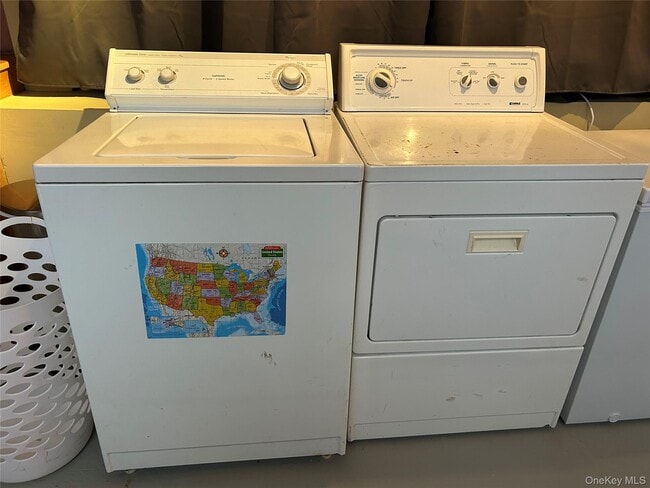 Building Photo - 186 Taylor Rd