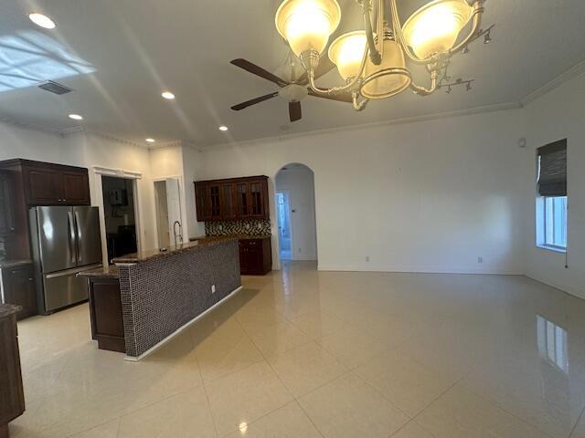 Building Photo - 368 NW Bayshore Blvd