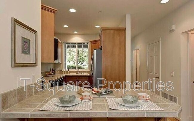 Building Photo - 1693 NE Juneberry St