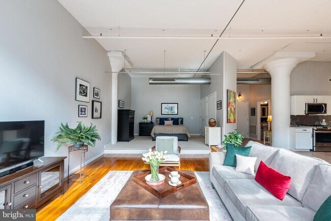 Building Photo - 314 N 12th St