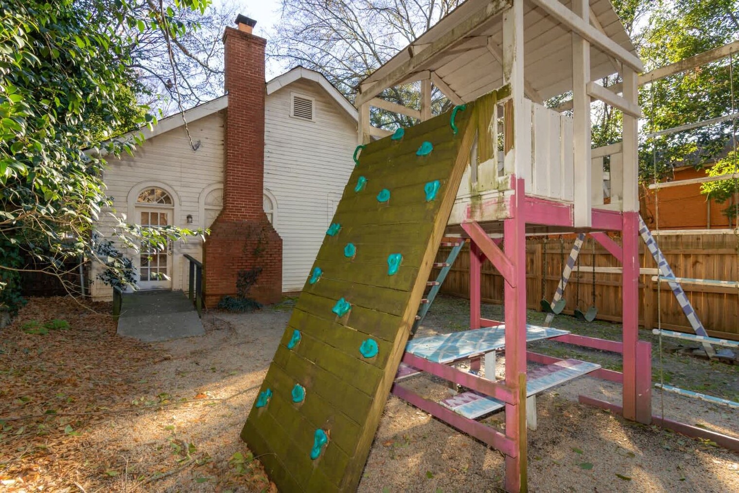 Building Photo - 2217 13th St